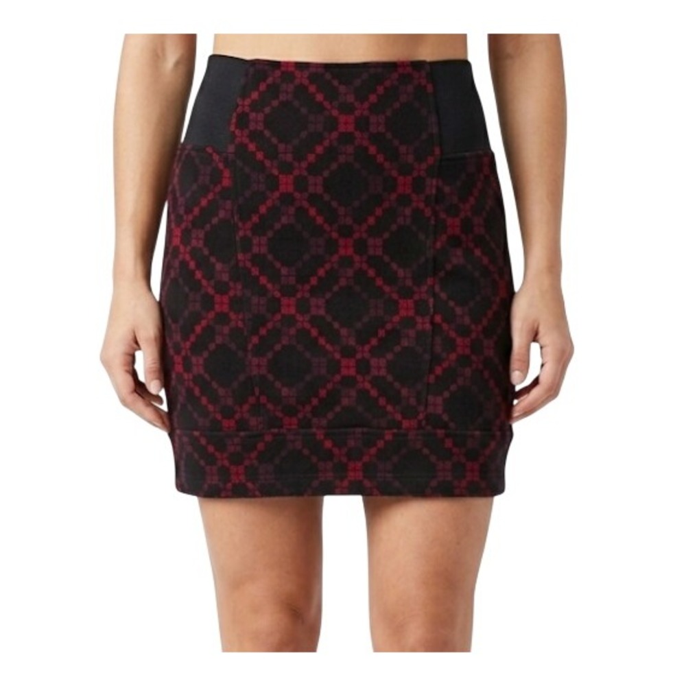 Free People Mini Skirt Womens M Burgundy Black Geometric Diamond Knit Stretch